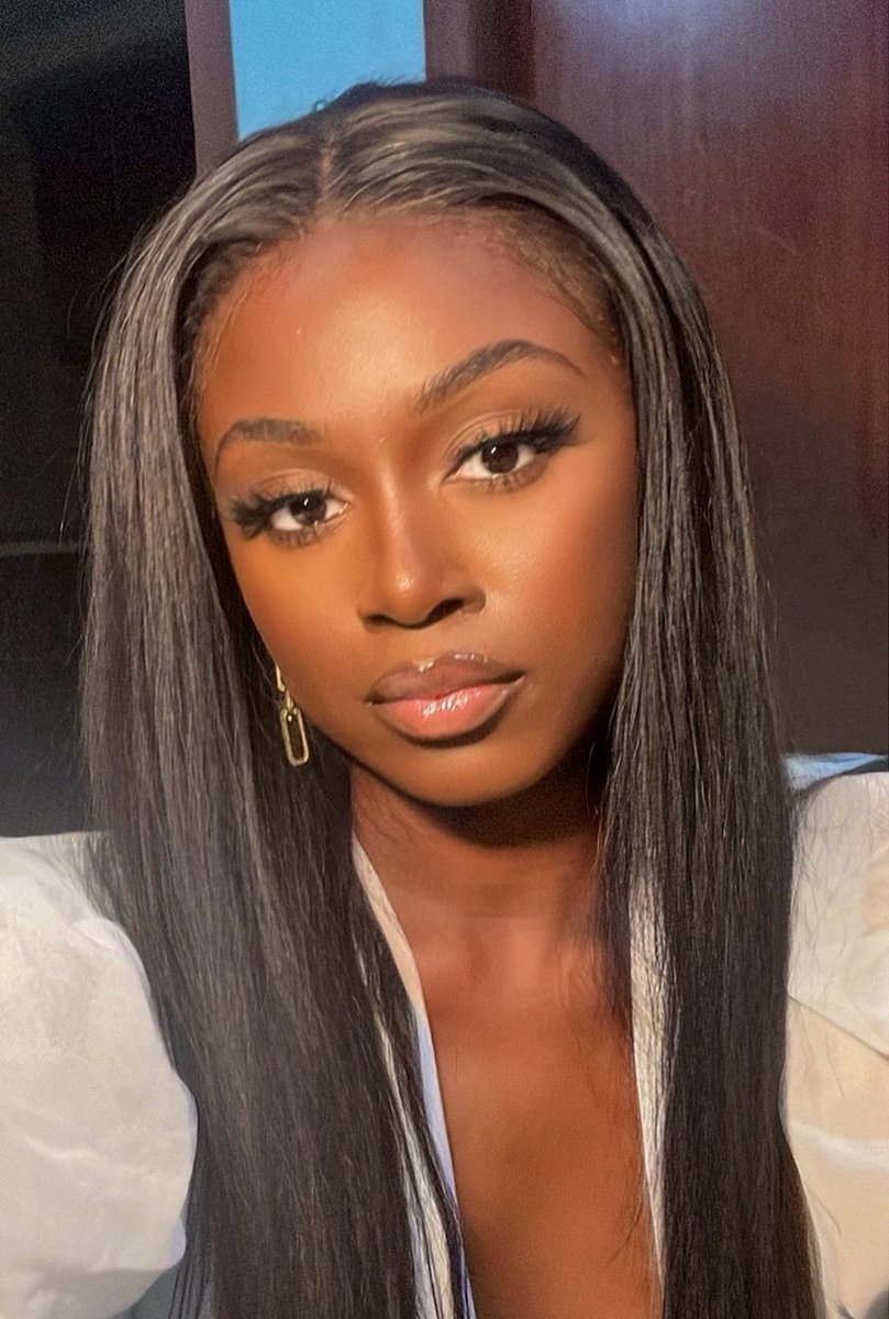 The flag                                       The face
#GhanaAt65