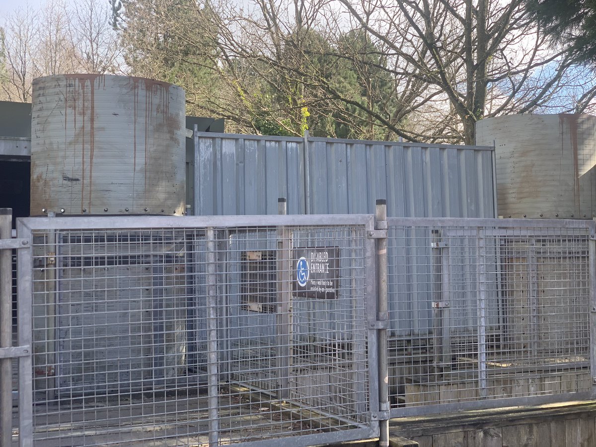 altonmanor's tweet photo. NEW THEMING OUTSIDE OF SUB TEERA!! https://t.co/b2CmWdpUEz