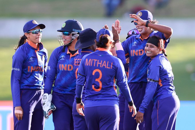 thegarimaverse's tweet photo. Congratulations blue t-shirts #TeamIndia  on the remarkable victory against Pakistan!  Starting the World Cup on a spectacular note. Well played. Wishing the girls very best for the matches ahead. #INDvPAK https://t.co/MwW7R7J6AV