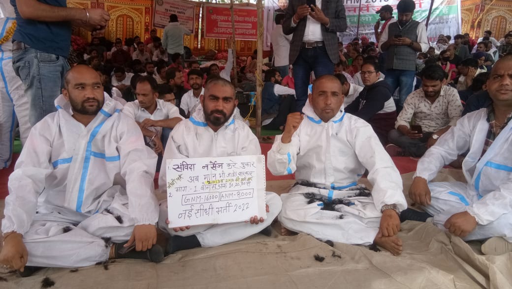 ADITYAK28522291's tweet photo. #अशोक_नही_ये_आंधी_है_राजस्थान_का_गांधी_है
@ashokgehlot51 @VasundharaBJP @DrKirodilalBJP @1stIndiaNews @PMOIndia @TheUpenYadav @AapkaMurarilal @BaljeetBehror https://t.co/IdvXpomlW7