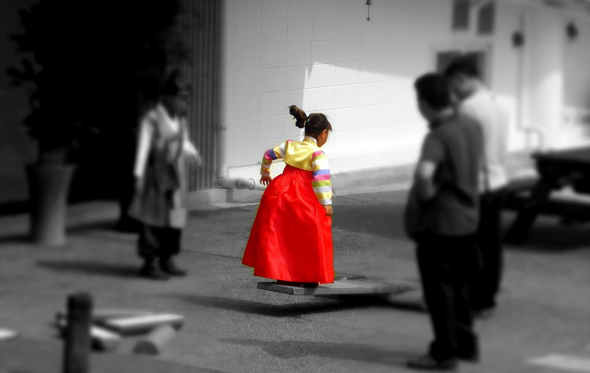 Stevenh19963116's tweet photo. Splash of Color
#streetphotography #streetscene #streetview #splash #colorsplash #vibrantcolors #photography #photog #PicOfTheDay https://t.co/6ZGIOtIT7V