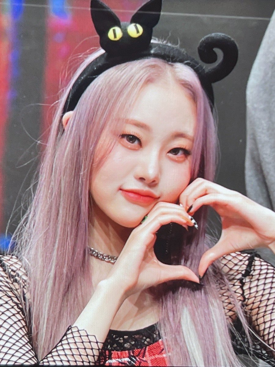 reese_ksy's tweet photo. 220306 💙💜💙💜
#김수연 #션 #SHEON #ション 
#BILLLIE #빌리 #ビリー https://t.co/GNG8UpUWBl