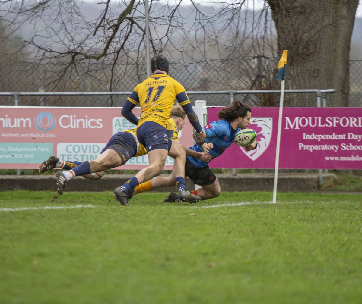 13Hilton1's tweet photo. Photos on Flickr @cantrugby v @HenleyHawks Not our day, great CRFC travelling support as always 🙌🏉
Lost 10-12 in a close fought match🦊🏉
#4DH5 CRFC players paid tribute with orange socks.
@Nat2RugbySouth 
#OneClub #Foxes #Nat2s https://t.co/vW9UKDTxEf