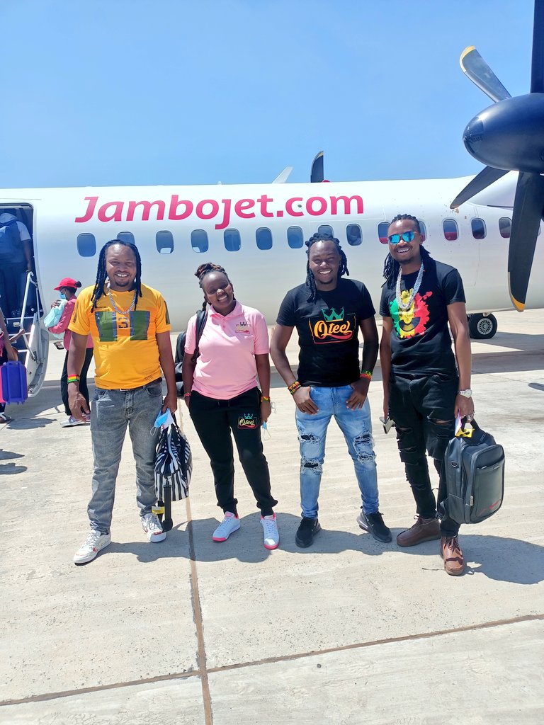 Eldoret Massive it's time. Birthday Party Loading. #HappyBirthdayQtee @DjBlingGhetto @ShattaTikiTaka <a href="/Deejayrambo1/">Deejayrambo</a>