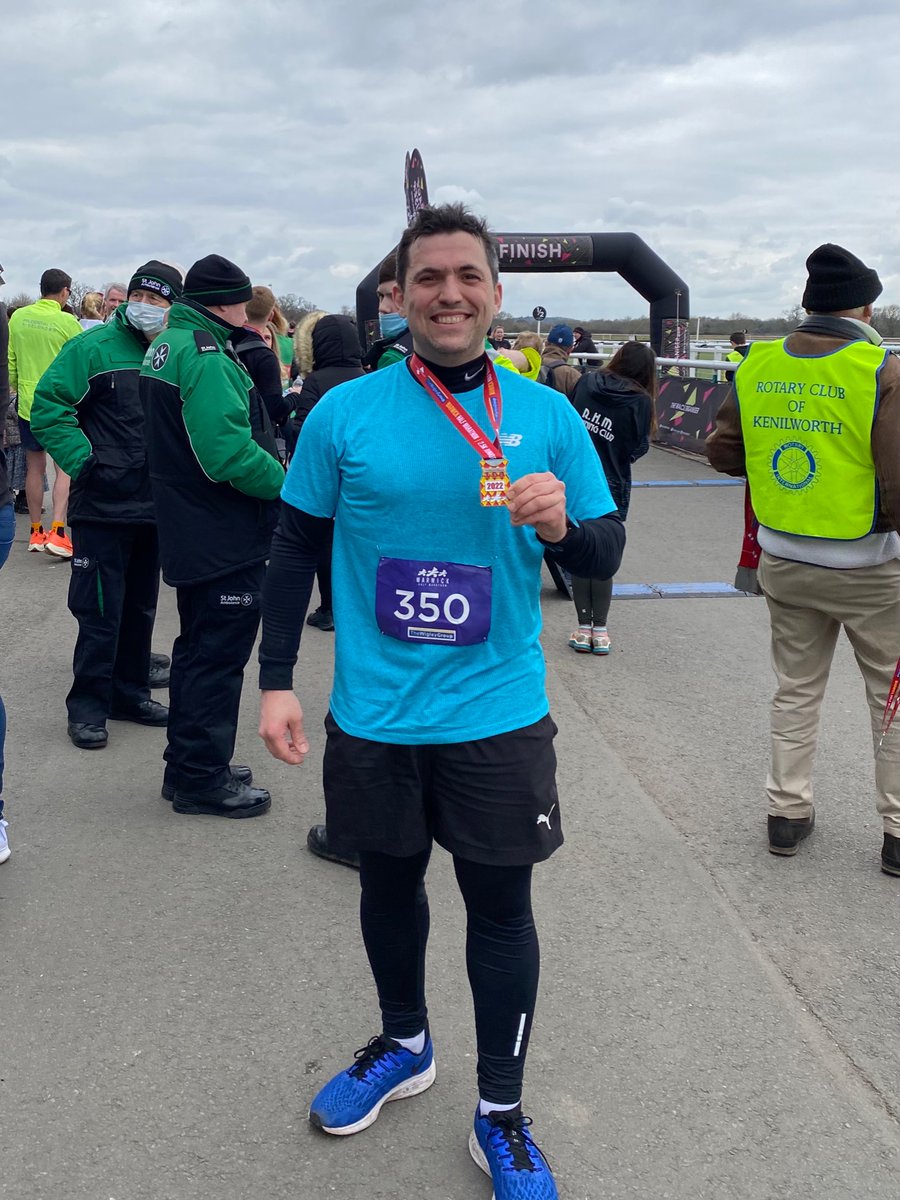 MikeParkerRBC's tweet photo. Warwick Half done, 2 years since my last race (also the Warwick Half!). Felt great to soak up the race day atmosphere again, with all the pre race nerves that fall away after 30 seconds of running. Undulating route was challenging, but all worth it for the pizza!! #warwickhalf https://t.co/QlblP9dsyT