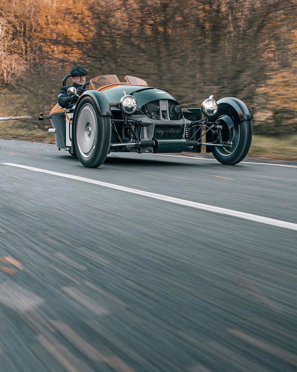 Sunday drive time featuring Super 3 😎 #Morgan #MorganCars #Super3