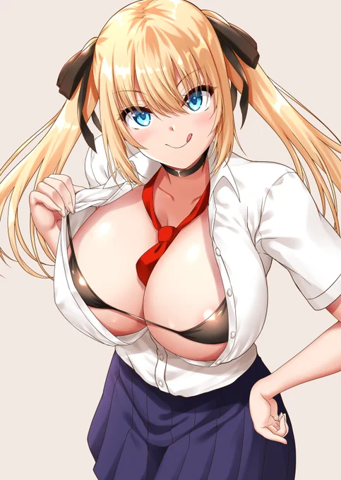 たわわな金髪ちゃん 