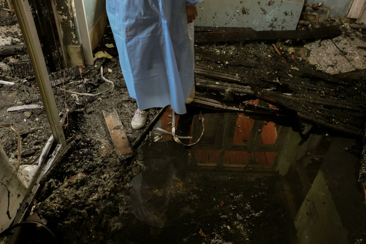 Danissh5's tweet photo. Scenes from the aftermath of the intense fire incident that engulfed Srinagar's Bone &amp; Joint hospital on 4th March 2020.

📸 @danissh___ https://t.co/t553YGJBOz