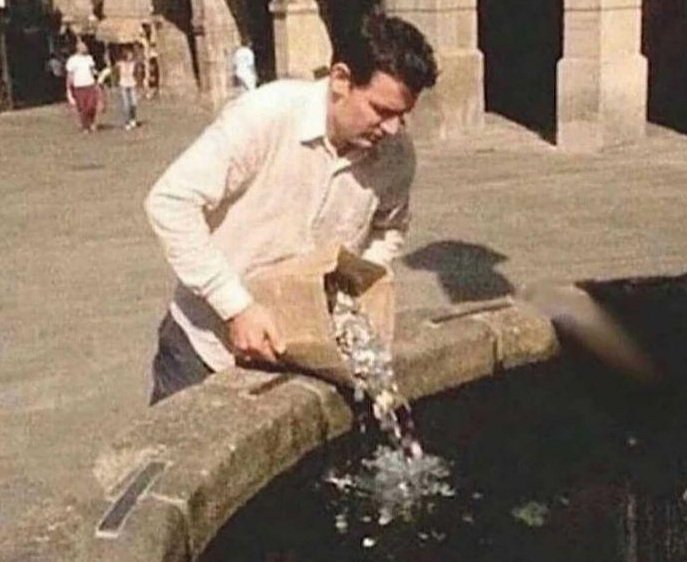 WhosMental's tweet photo. me, wishing i could get my shit together https://t.co/pAyCyNLMY9