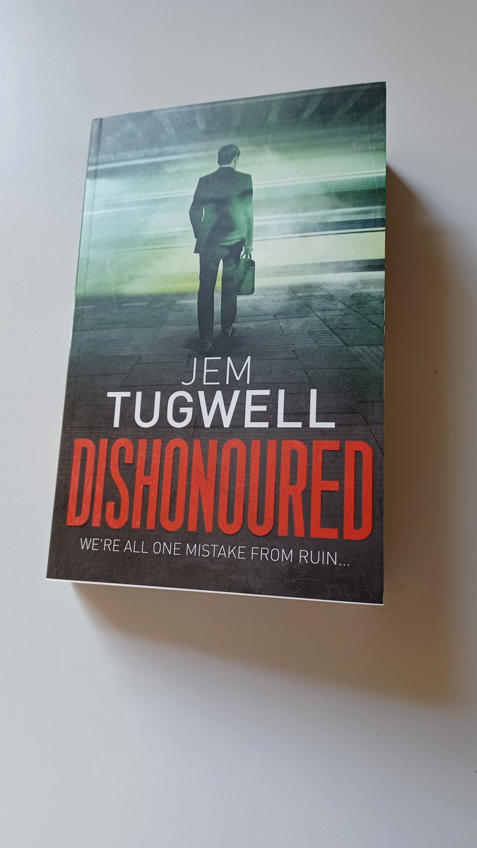 janice_whitfiel's tweet photo. I've struggled with my reading so far this month but I've started this today and I can't put it down 😊😍📚 #beatthebacklog #BookTwitter #amreading #Dishonoured #BookRecommendation https://t.co/0cgsMX4AUu