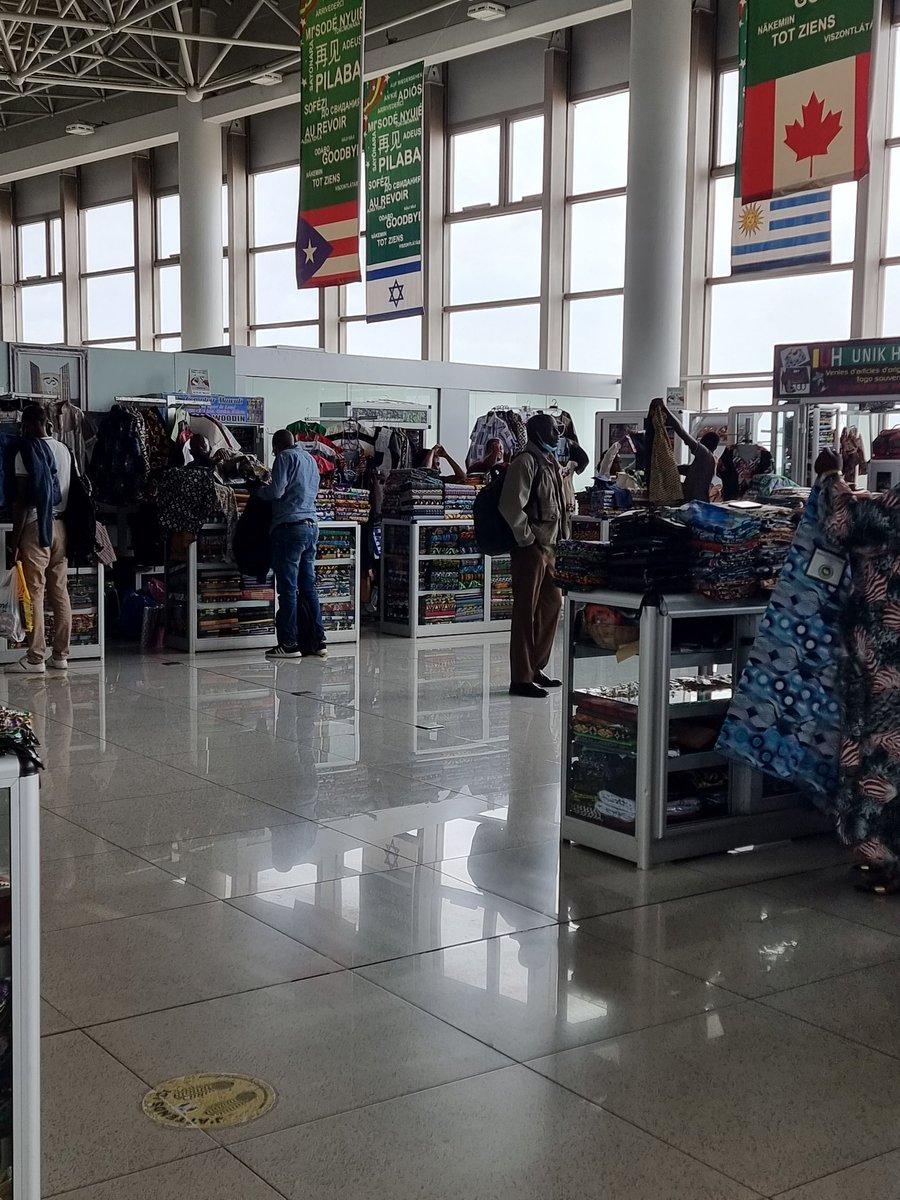 Transiting through Lome, Togo and I've been impressed to find a whole section with just people selling the chitenge (African) material.

I know its there in other African airports but I've never found/seen such a vibe around it.

#Chitenge
#AfricanFabric
#AfricanTrade