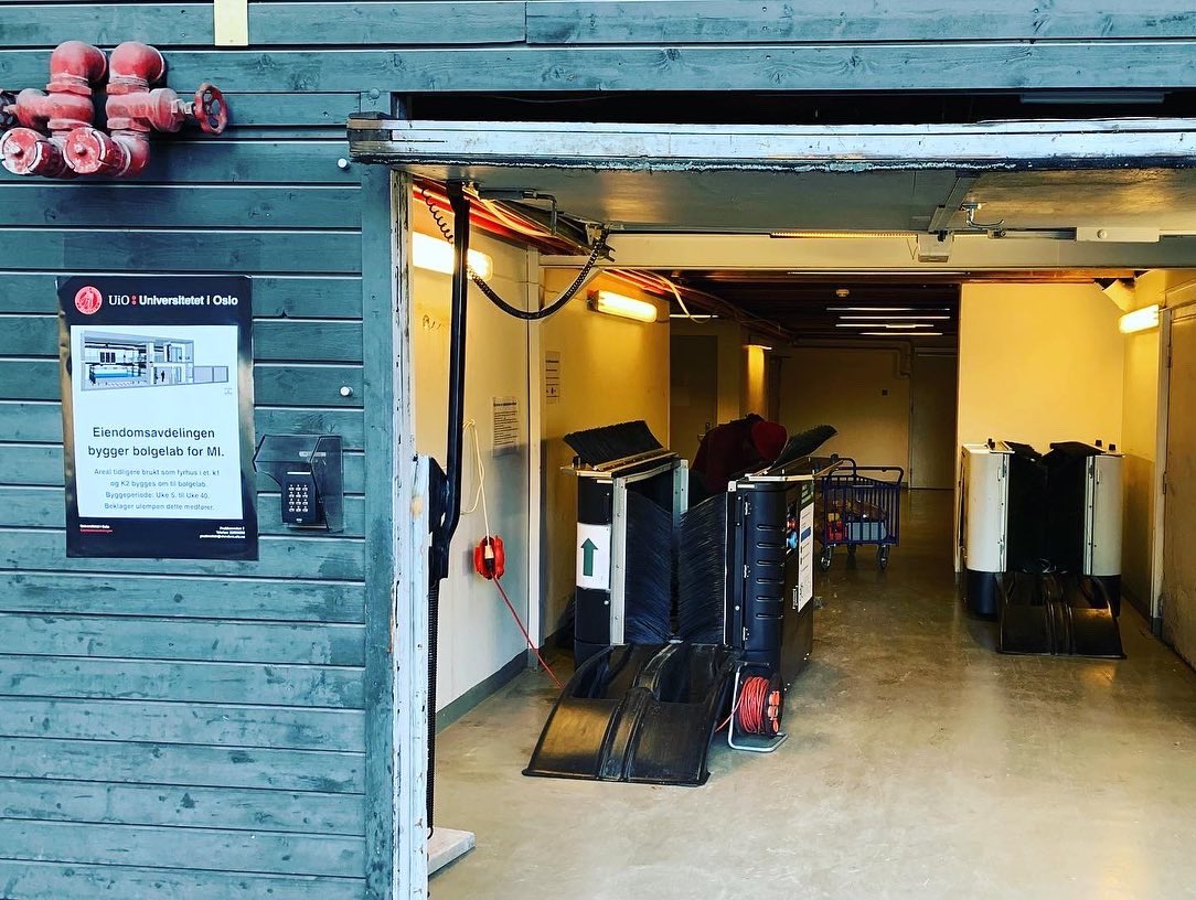 cyclewash's tweet photo. #FutureMobility #UrbanBikes #mtblove #ridemoremtb  #downhill #freeridemtb #bikestable #roadcycling #roadbike #mountainbike #mtb #cyclewash #bike #cycling #cyclocross #bikelife #cx #cycling #carwash #waschstraße #madeingermany #autowäsche #nayax #norway #sweden #denmark #finland https://t.co/gghzd2SrZz