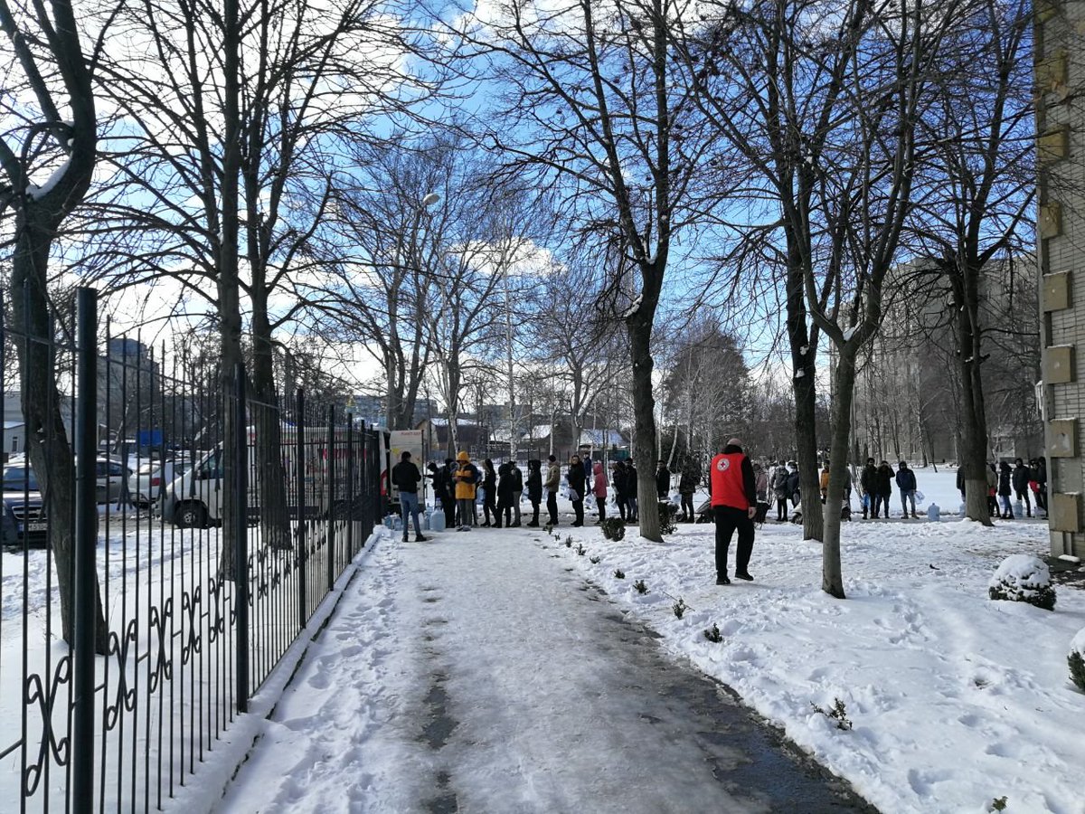 sidhant's tweet photo. Red cross reaches out to stranded Indian students in Sumy. https://t.co/VImNRXfCPT