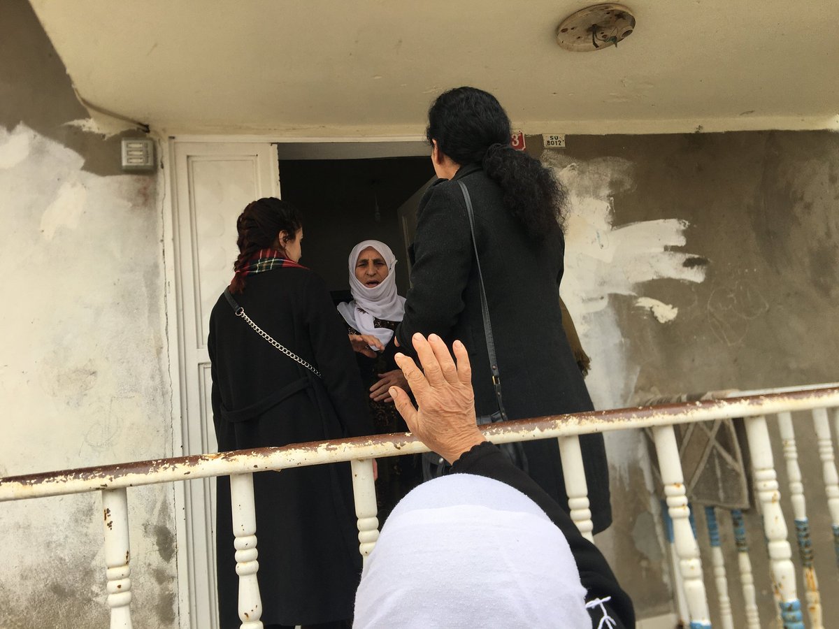 HEDEPNisebin's tweet photo. Me îro jî banga xwe ya ji bo 8 ê adarê domand.
#DemdemaAzadîyajinêye https://t.co/HYwhobFVKz