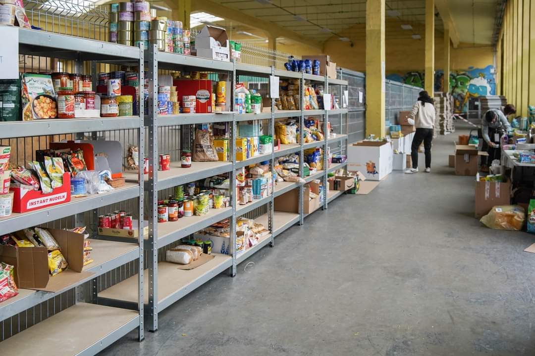 Bardz potrzebna ŻYWNOŚĆ (najlepiej długoterminowa) i środki higieniczne i chemiczne!
Zbiórki:
- Czasoprzestrzeń ul. Tramwajowa 1-3 tel. 515 397 889
- SEKTOR3 ul. Legnicka 65 tel.71 359 75 00
#PomocDlaUkrainy #pomagamy <a href="/SutrykJacek/">Jacek Sutryk</a>