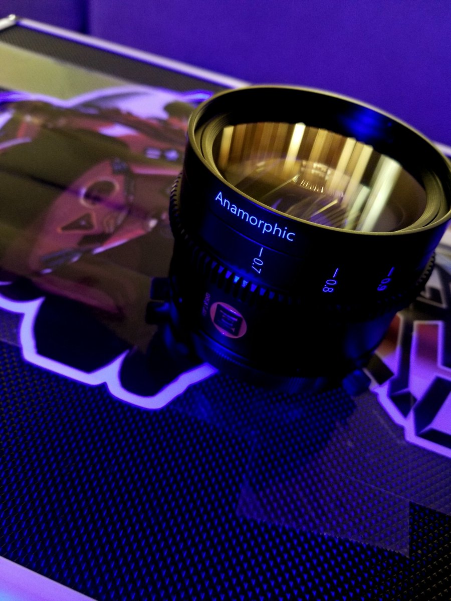 therealsundance's tweet photo. Just got the new #GreatJoyAnamorphic adapter! All my vintage cine lenses are anamorphic, and my @SIRUIImaging 1.33x anamorphic lenses become a 1.8x stretch.
IT'S A WRAP!
Looking forward to providing continued movie quality cinematic solutions!
#CinematicSolutionsProvider
#GH6 https://t.co/SkgwPsYDBm