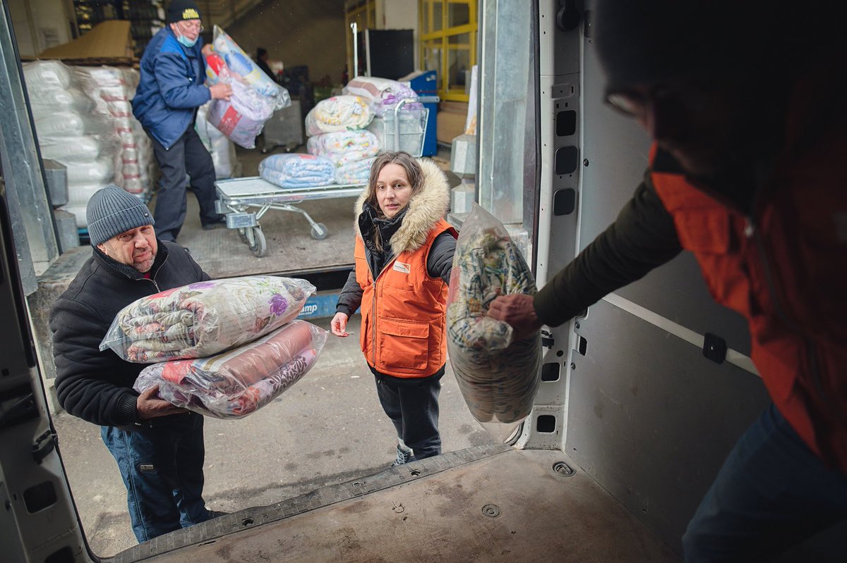 EleanorMonbiot's tweet photo. Urgent food &amp; supplies delivered to a hospital inside southern Ukraine. Significant and growing needs in country, particularly for those who do not have the resources to move to other countries. https://t.co/OooE1FKGrF https://t.co/cW0N4PO3eL