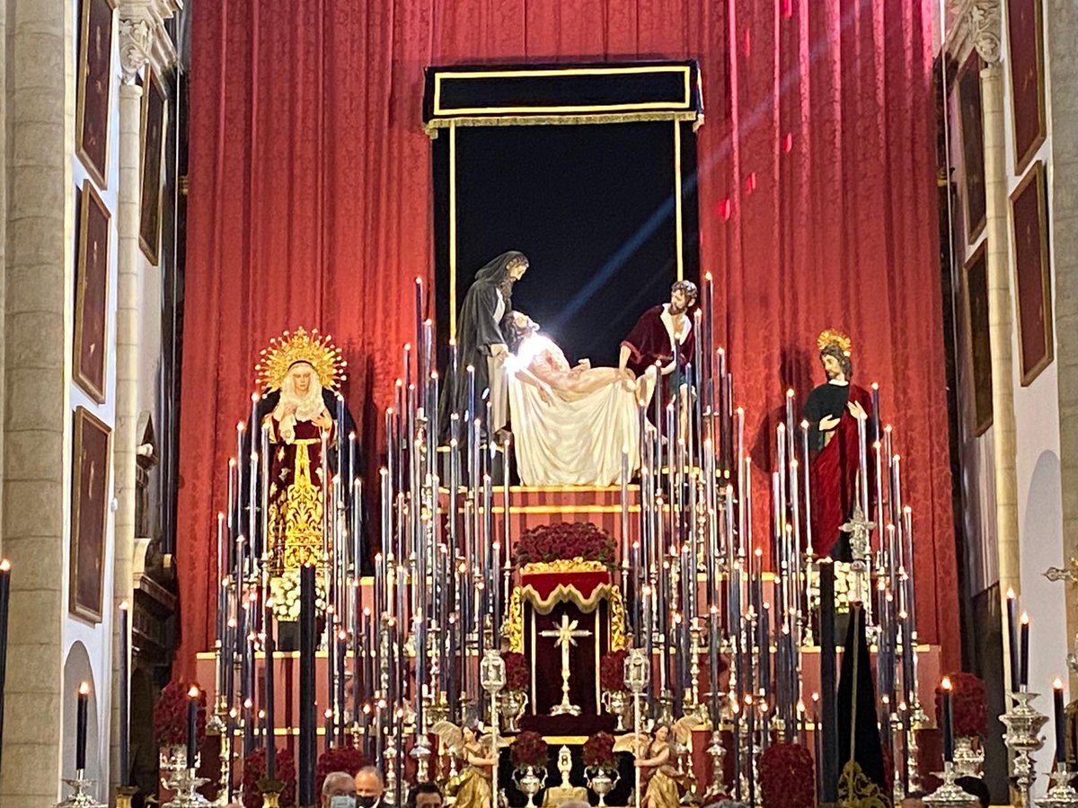 hdadsantamarta's tweet photo. Que el Santísimo Cristo de la Caridad nos ayude con su mano misericordiosa a vivir una Cuaresma íntima y personal, llena de oración y entrega a los demás. #SantaMarta #CharitasChristiUrgetNos https://t.co/x6tIZvBJRP