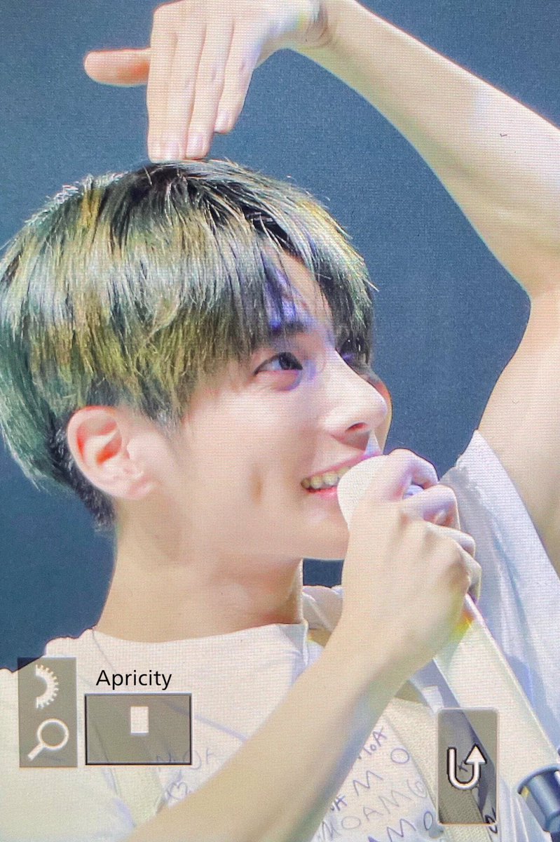 220306 팬라이브 태현

#태현 #TXT_태현 
#TXT_TAEHYUN
