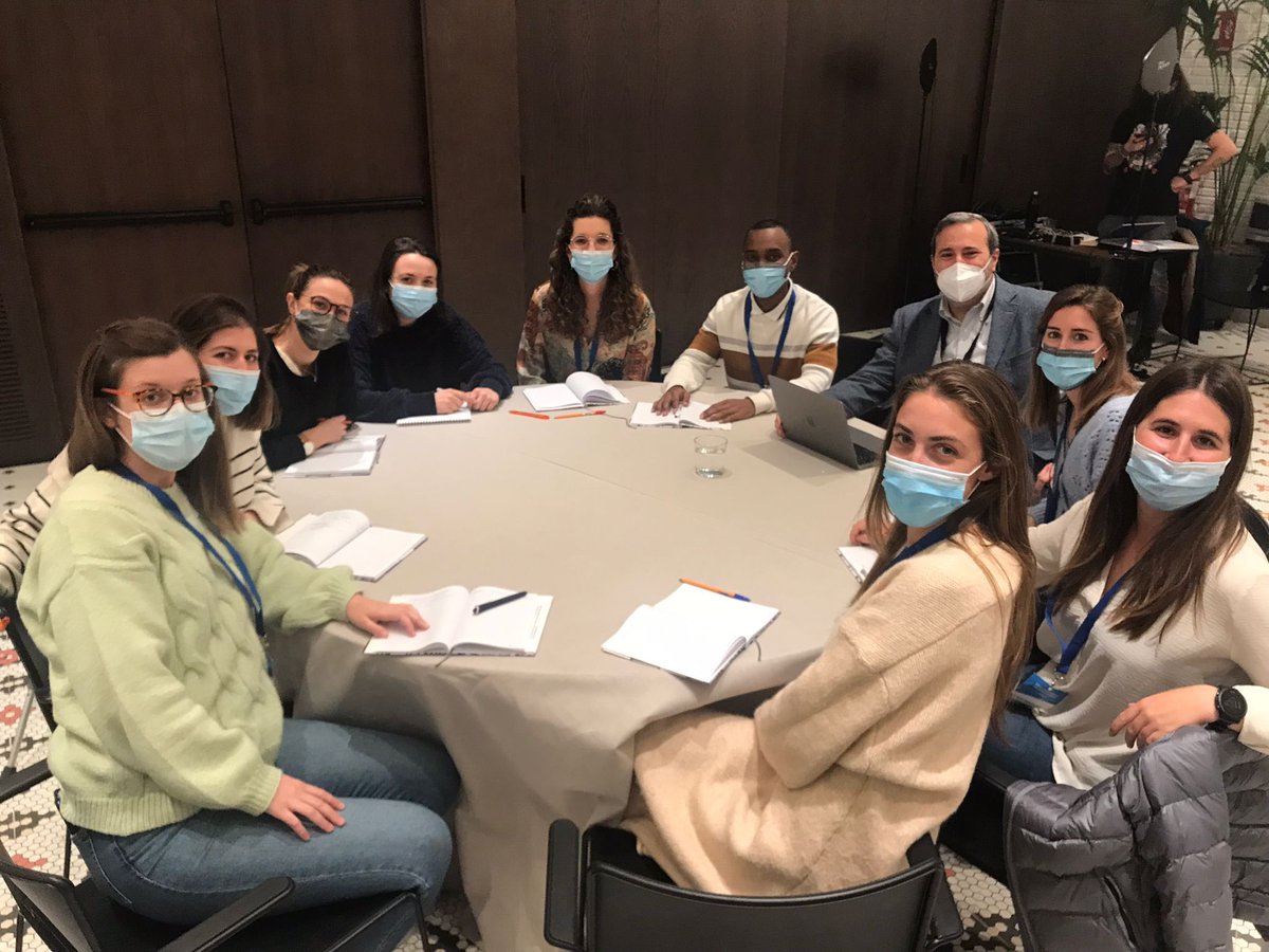 Estamos muy orgullosos de la gran acogida que está teniendo este primer curso monográfico en #EII 

Seguimos compartiendo conocimiento y entusiasmo