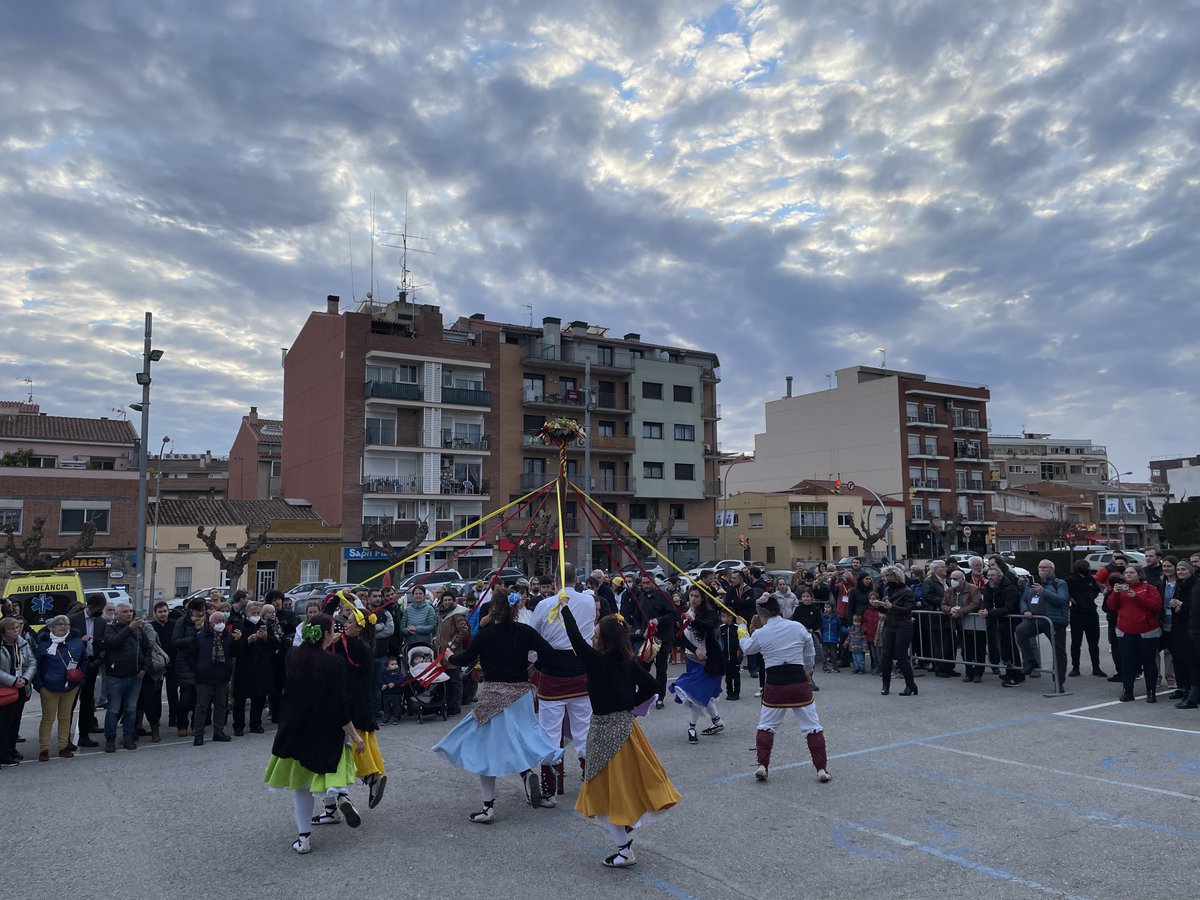 I gràcies també a totes i tots els que ho vau fer possible. Gràcies a les colles de la <a href="/FEDECULCAT/">La FEDE d'Esparreguera</a> per ser-hi presents! <a href="/diablesesparreg/">Sant Llagasta</a> <a href="/collabordeus/">Castellers d'Esparreguera</a> <a href="/bastomontserrat/">bastonersmontserratí</a>