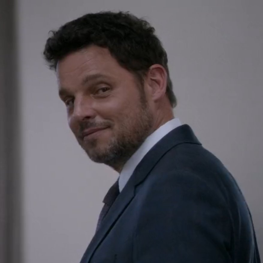 mrdrscrubcaps's tweet image. the first and last time we ever saw alex karev smiling
