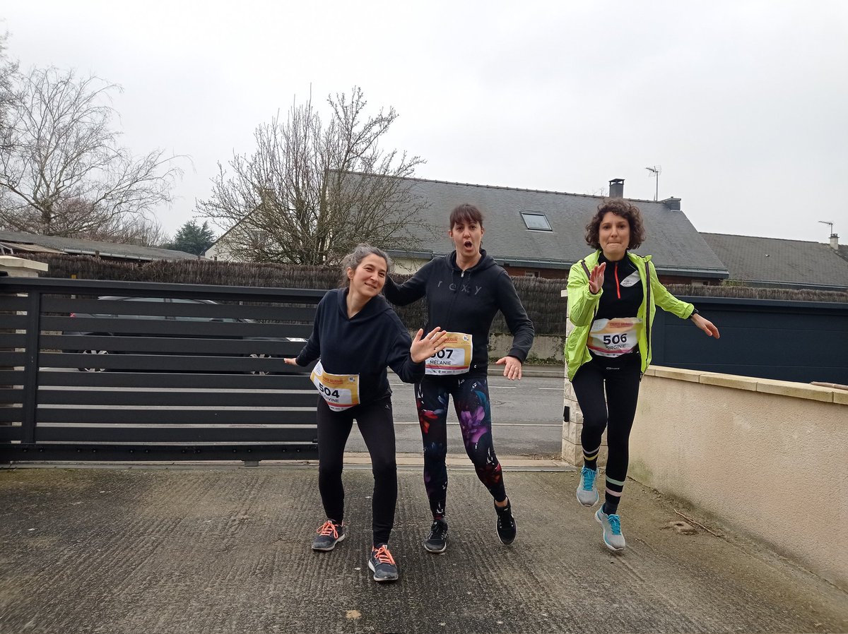 CROUZV's tweet photo. Toi aussi prends ton dossard entre ami.e.s, en famille... en solo pour faire avancer la recherche contre les #cancerspediatriques quand tu veux, où tu veux challenge toi pour la #solidarite 
c'est par ici l'inscription https://t.co/wcLpEy6gfs

#Cancer #solidarite https://t.co/5YQ7APSivn
