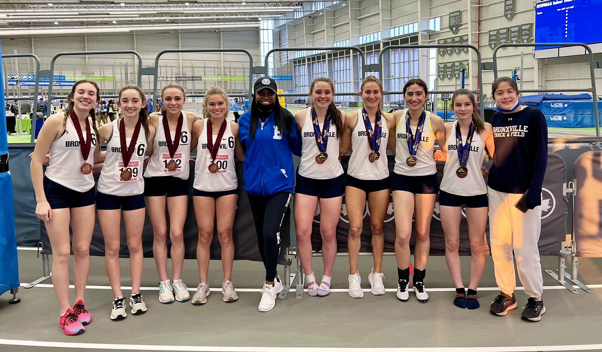 sports_broncos's tweet photo. Congratulations to the girls track and field team as our 4x400 relay placed 4th and our 4x800 relay placed 7th at states. https://t.co/3RwBd3K7JN