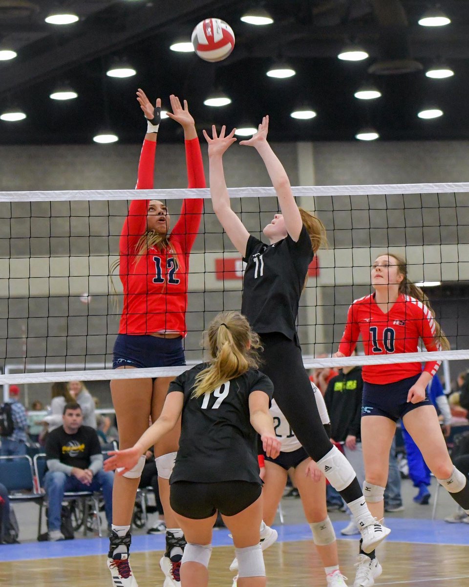 KIVAVB's tweet photo. Itβs Championship Sunday π Letβs goβΌοΈ
#AdidasBluegrass https://t.co/Dw7kbuljaY