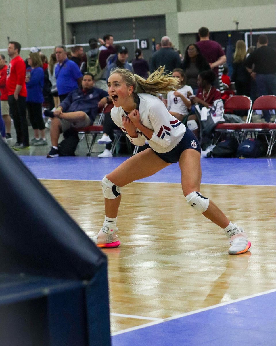 KIVAVB's tweet photo. Itβs Championship Sunday π Letβs goβΌοΈ
#AdidasBluegrass https://t.co/Dw7kbuljaY