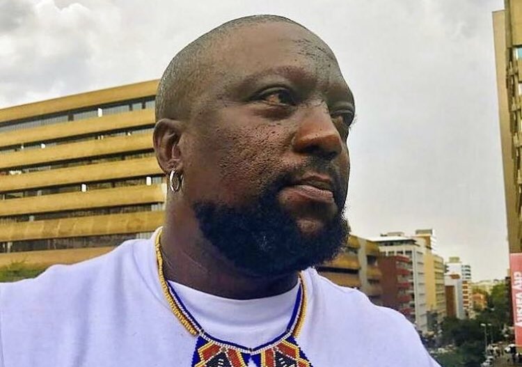 ThapeloKgatwe's tweet photo. #Zola7 big up to you grootman for all the efforts you took to help an African child you really are the Son Of Soil. Much love https://t.co/KSbKhpE6d3