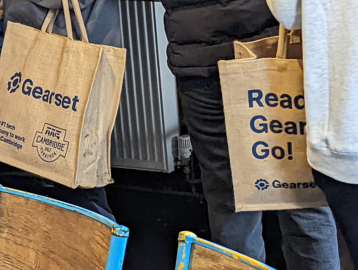 ennui2342's tweet photo. @kevfromireland nice job on the marathon sponsorship - Cambridge is full of gearset branding today! https://t.co/6CEGbqbqcq