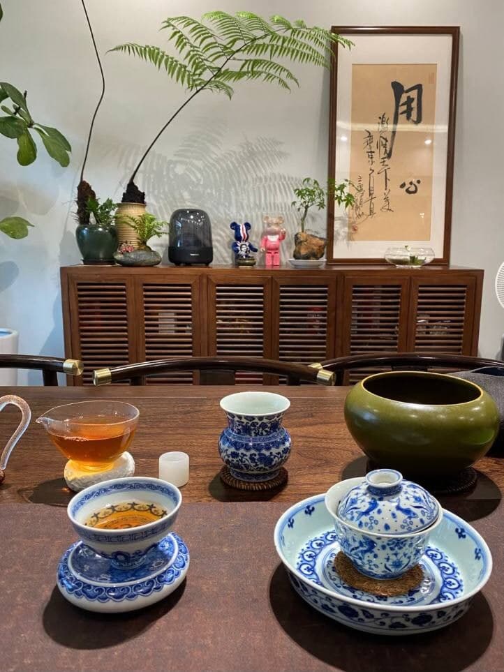 With a tea time, quietly waiting for the flowers to bloom, with a flower bloom time to look light to stay unintentional.