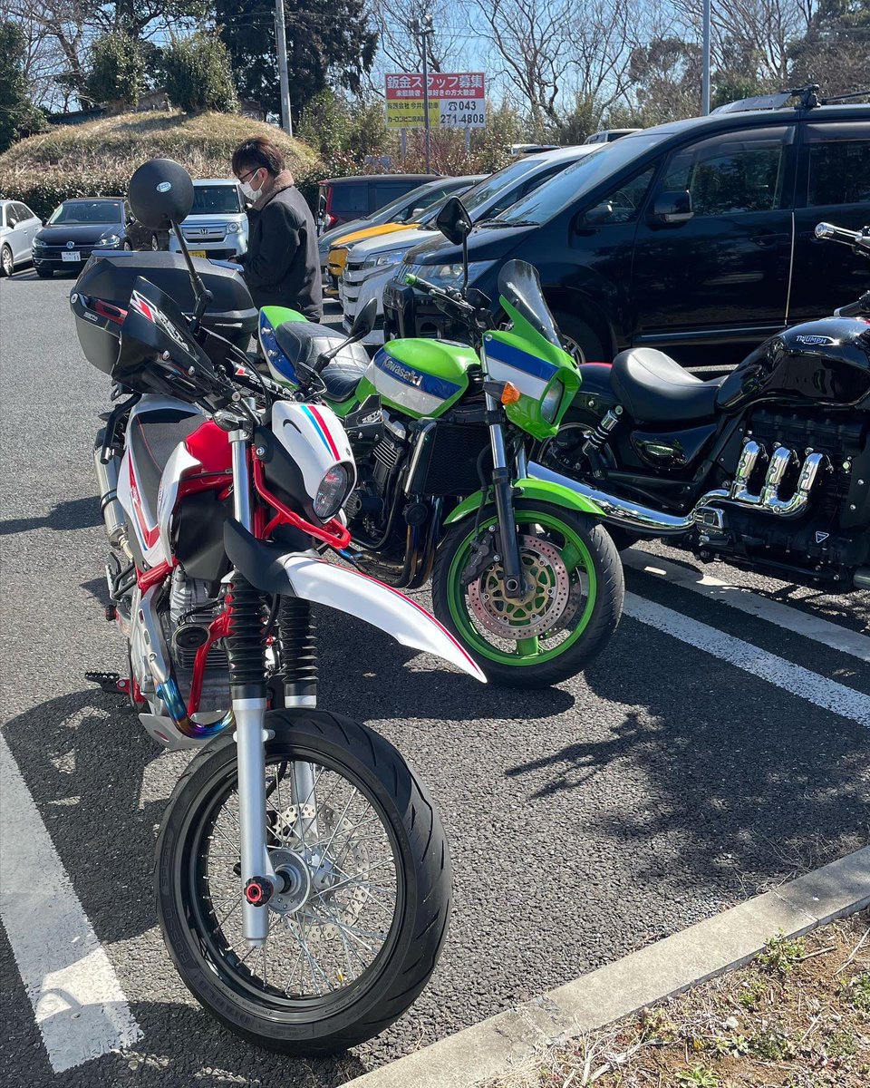 TMAX6296MF's tweet photo. セロー納車してから初めてのツーリングなりたけ幕張店→千葉北2りんかん→東雲ライコランド👍花粉にやられて目がきつかった😭 https://t.co/0LYvnHoMUS