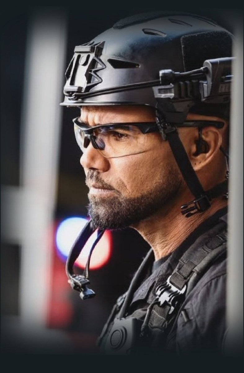 gladysivory3's tweet photo. ๐ฃ๐ฆ
TUNE in TONIGHT for a NEW episode of #SWAT at 10pm on CBS #Shemarfmoore #SFM #Journeyofadreamer #HONDO #Swatcbs #rollSWAT #Season5 #SwatSquad #SWATsunday #TeamSwat #SWAT ๐ฌ๐ฃ๐ฆ
DON'T MISS ITโผ๏ธโโโ https://t.co/qUNl282zHM