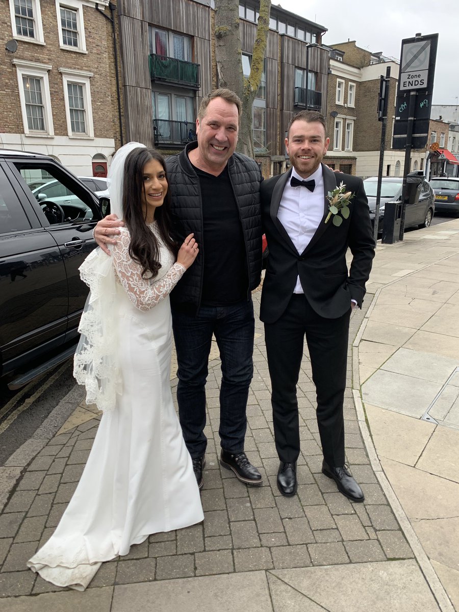 Mattscab69's tweet photo. @thedavidseaman What a true gentleman you are David, you made this day an even happier one for this couple 👍 https://t.co/Im807EGWdd