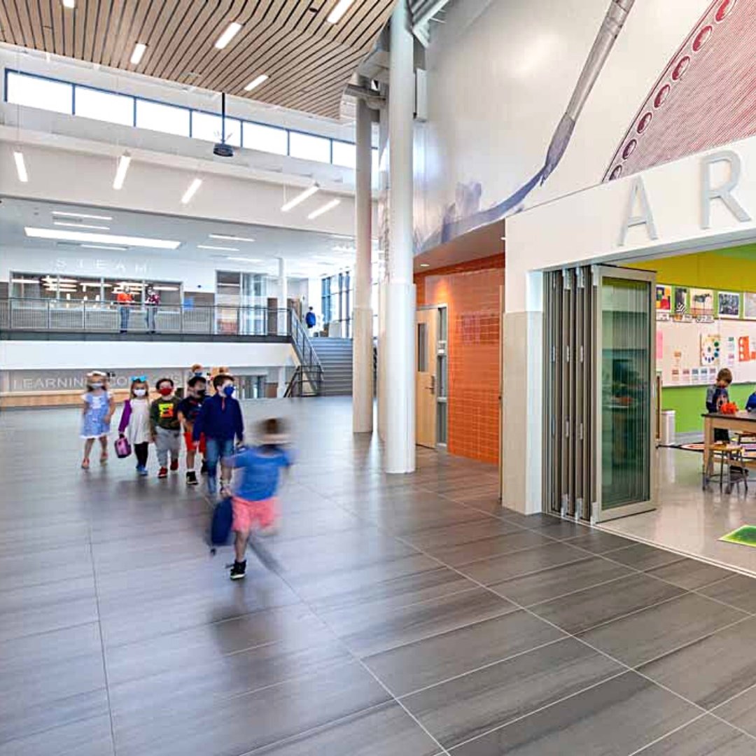 #SustainabilitySunday
COLLABORATIVE FOR HIGH PERFORMANCE SCHOOLS
Crossville is pleased to offer CHPS certified porcelain tile, countertops, and panels for educational projects: bit.ly/3puBFVJ

Shown here is Moonstruck 18”x36”
<a href="/TappeArchitects/">Tappé Architects</a>
📸: Ed Wonsek Art Works