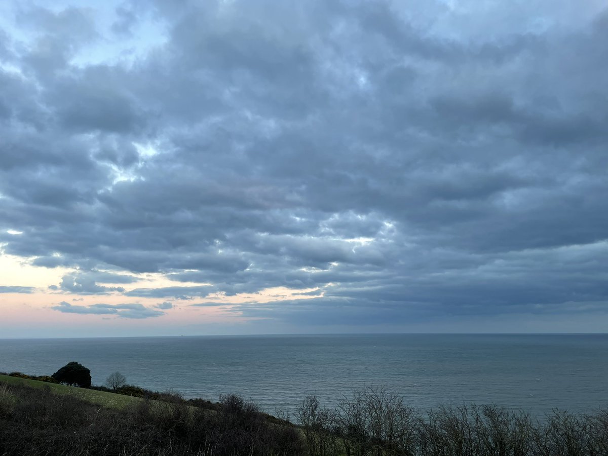 Miss_JulietD001's tweet photo. #LabradorBay #Devon https://t.co/A5UH1I5tFk