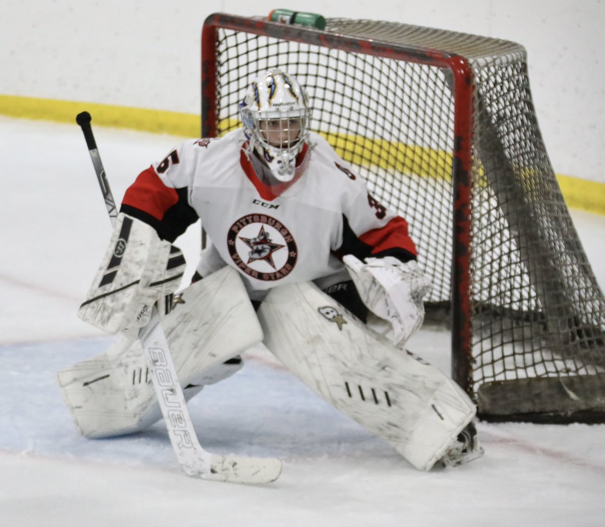 ViperStars16u's tweet photo. After 2 periods here @AlphaIceComplex 

#ViperStars 2
#IceRenegades 1

16u Hockey AA 
#Tournament 
#Pittsburgh #SteelCity #HockeyTwitter https://t.co/YoV3kLiBy6