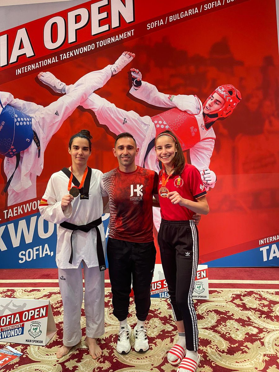 JesusRamal1's tweet photo. Sofia Open G2 Bulgaria 🇧🇬 

Resultados deportistas @HankukTkd #Sanse representando a la Federación Española de Taekwondo 🥋 

@ACerezoIglesias 🥇-49 kg 
@Marta_Calv0 🥉-62 kg 

Enhorabuena chicas #Powerfulwomen 

@deportegob @csed_csd @acdssreyes @HankukTkd @diariodesanse https://t.co/rIJmndtnyI