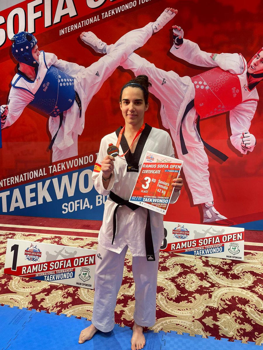 Sofia Open G2 Bulgaria 🇧🇬 

Resultados deportistas <a href="/HankukTkd/">Hankuk International School</a> #Sanse representando a la Federación Española de Taekwondo 🥋 

<a href="/ACerezoIglesias/">Adriana Cerezo Iglesias</a> 🥇-49 kg 
<a href="/Marta_Calv0/">Marta Calvo</a> 🥉-62 kg 

Enhorabuena chicas #Powerfulwomen 

<a href="/deportegob/">CSD</a> <a href="/csed_csd/">CSED</a> <a href="/acdssreyes/">ACDSSReyes</a> <a href="/HankukTkd/">Hankuk International School</a> <a href="/diariodesanse/">Diario de Sanse</a>