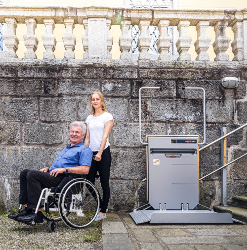Abilityltd's tweet photo. The Optimum 200 Stair lift is available for both straight and curved stairways, and can be installed both inside and out. It has clean rail technology, so the lift guide can double as a balastrade. Find out more here:  https://t.co/7EhUzcy5pQ #platformlift https://t.co/fZiamZ7lj0