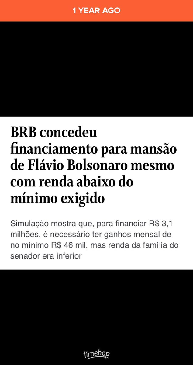tiagodiaz's tweet photo. Passando pra lembrar que o financiamento da mansão do Flávio tem juros de 3,71% ao ano! Beijos https://t.co/XDkg8GDlLg