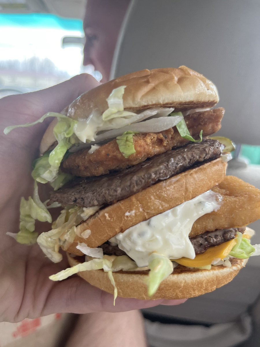 Archibald Witwicky tweet media