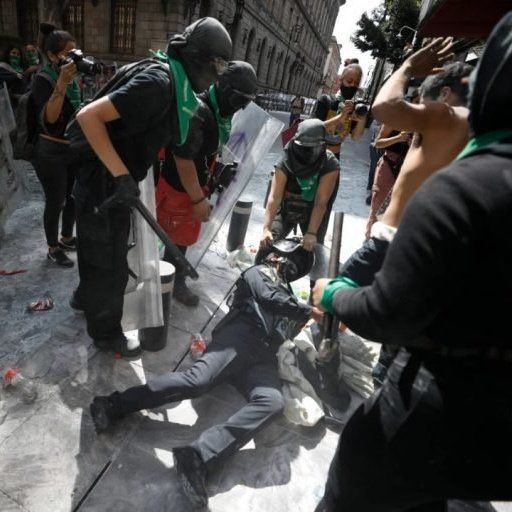 Leͥgeͣnd tweet media