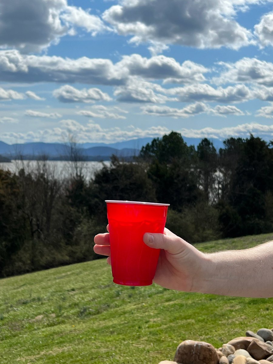 Great time at <a href="/AnchorDownRV/">Anchor Down RVResort</a> on Douglas Lake. A good friend,<a href="/TheLegitBurch/">Burch</a> recommended this spot to me. Glorious weather and great company! Hope to get my buddy @Corradini1143 down here soon!