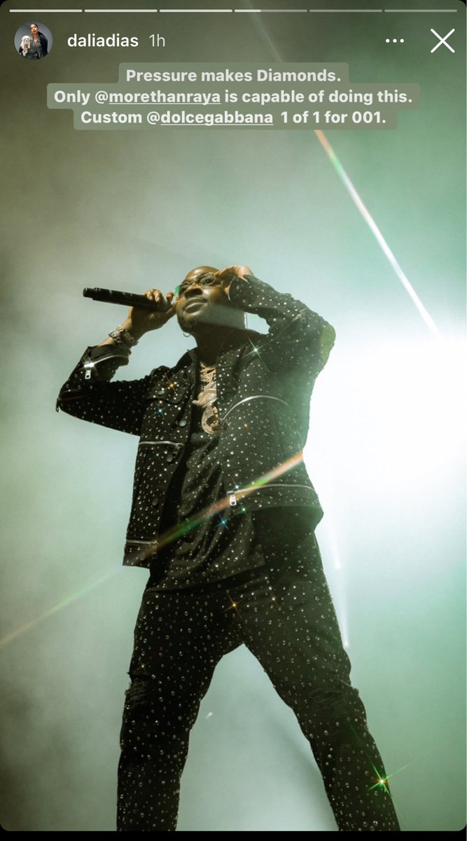 OtobiTunes's tweet image. Apparently Davidos first look was custom made,  1 of 1 from D&amp;amp;G. #DavidoO2 #Davidoat02 #DavidoatTheO2 #WRBLO2