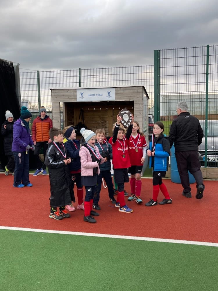 So proud of my <a href="/FirebrandsHC/">Firebrands HC</a> U10s yoday. A 1,2 in the final with the A team lifting the Avon Junior League shield after a 2-1 win over the Bs. Two fantastic teams!!

Such a great group of boys and girls, who have so much potential. 

@HockeyWestUK <a href="/EnglandHockey/">England Hockey</a> <a href="/swsportsnews/">South West Sports News</a>