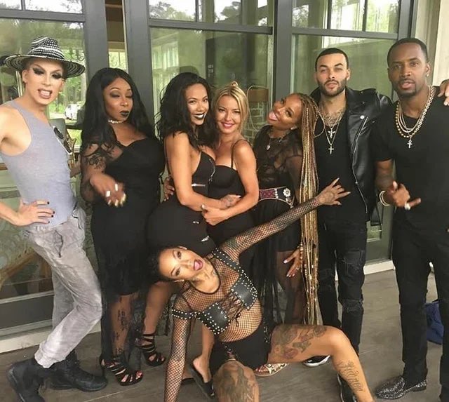 willjames93's tweet photo. @VH1 BRING IT BACK PLEASE!!! Y’all had a HIT with this one! #ScaredFamous https://t.co/hd9ogx3kI1