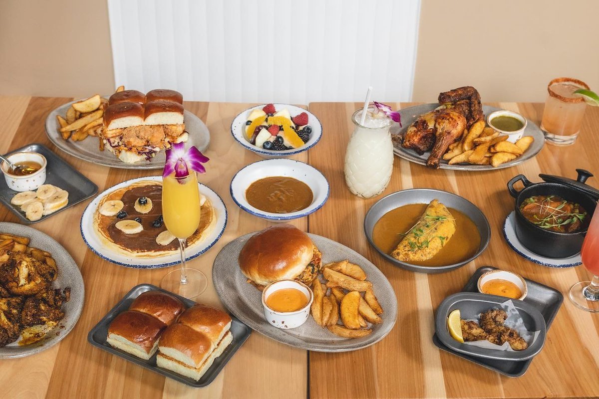 Hello Chicago! It's brunchtime again. We hope to see you again this Sunday. We open at 12p.
<a href="/chicagobars/">Chicago Bars</a>